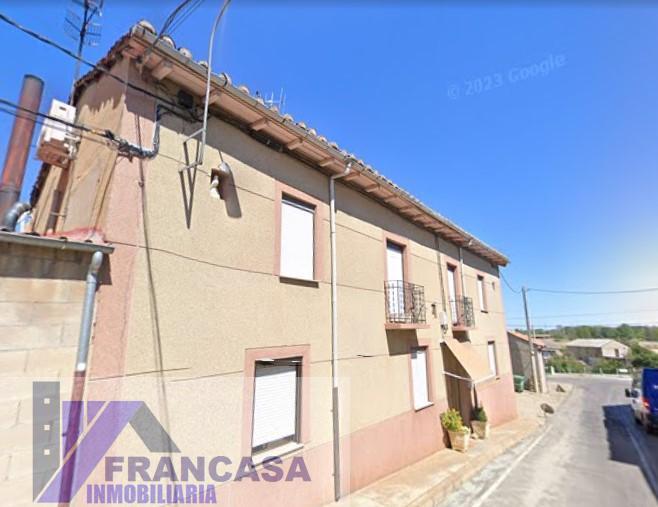 Venta de casa en Palacios de la Valduerna