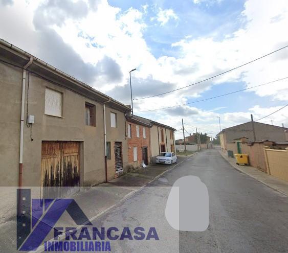 For sale of house in Llamas de la Ribera