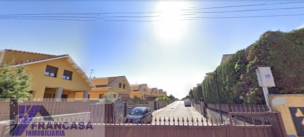 Venta de chalet en Santovenia de la Valdoncina