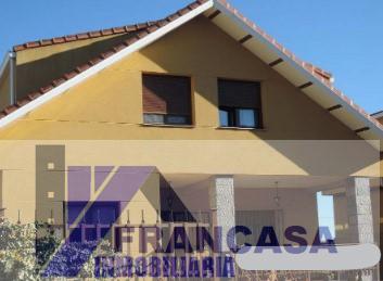 For sale of chalet in Santovenia de la Valdoncina