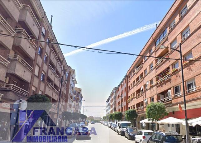 For sale of flat in Siero