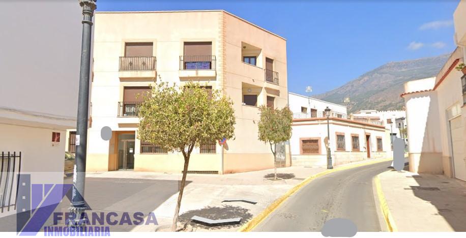 For sale of flat in Dalías