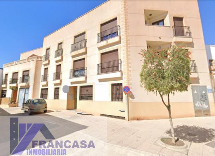 For sale of flat in Dalías
