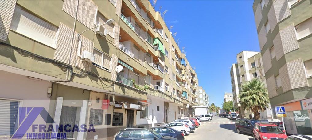 For sale of flat in Huércal-Overa