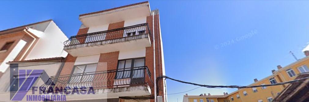 For sale of flat in Íscar