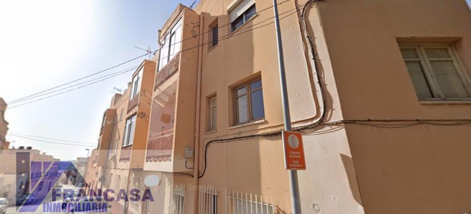 Venta de piso en Huércal de Almería
