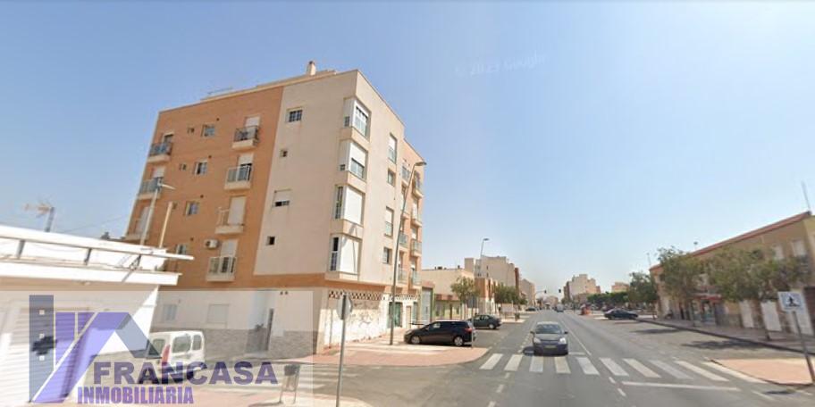 Venta de piso en Roquetas de Mar