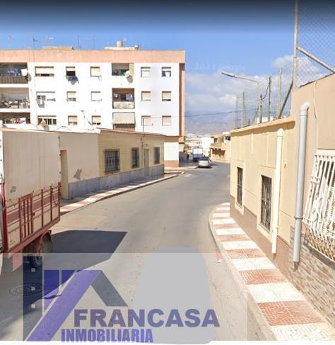 For sale of house in Roquetas de Mar