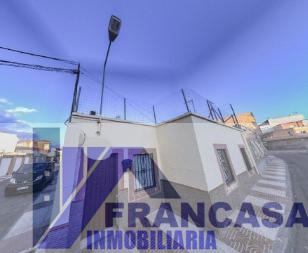 For sale of house in Roquetas de Mar