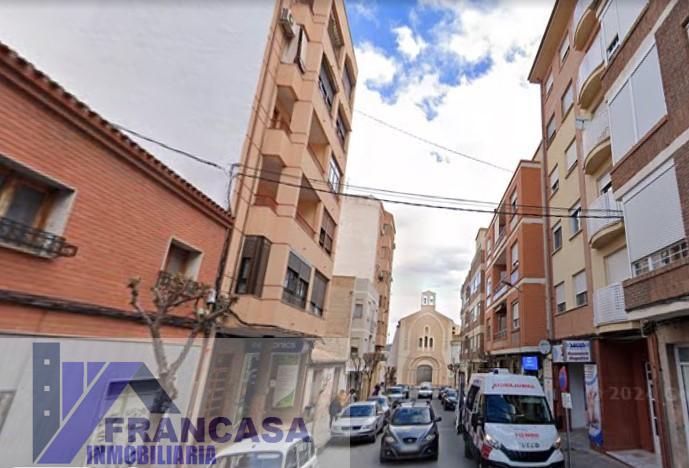 For sale of flat in Yecla