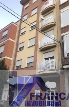 For sale of flat in Yecla