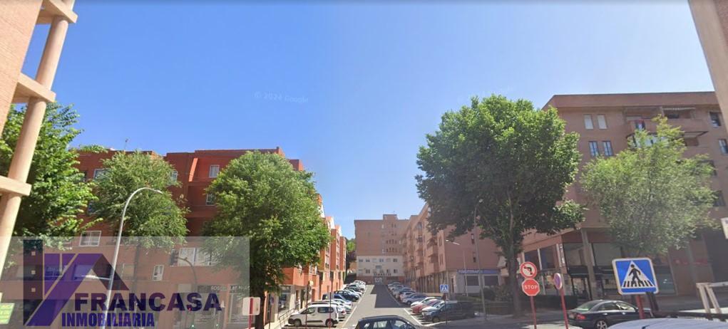 For sale of commercial in Guadalajara