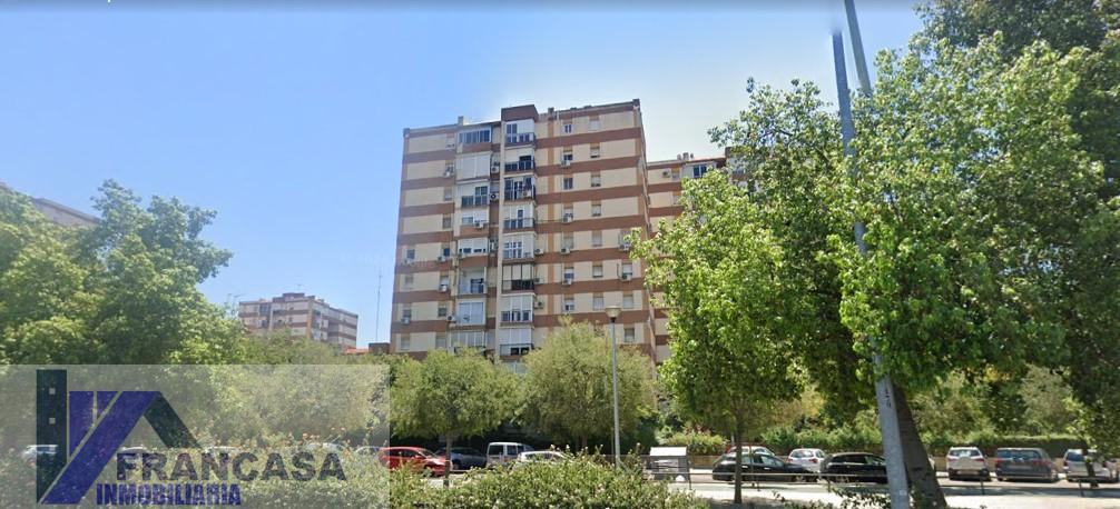 For sale of flat in Sevilla