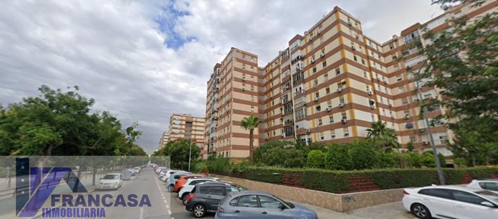 For sale of flat in Sevilla
