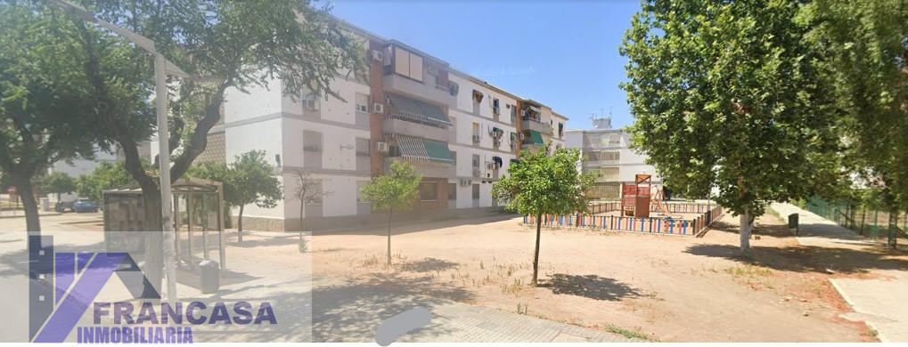 For sale of flat in Córdoba