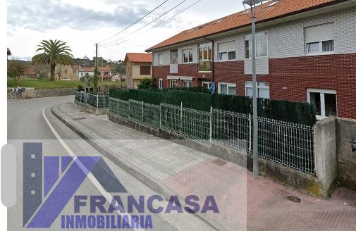 For sale of flat in Piélagos