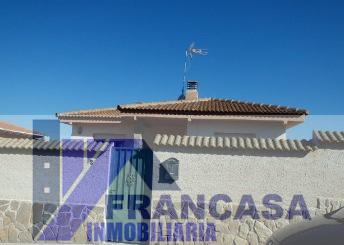 Venta de chalet en Méntrida