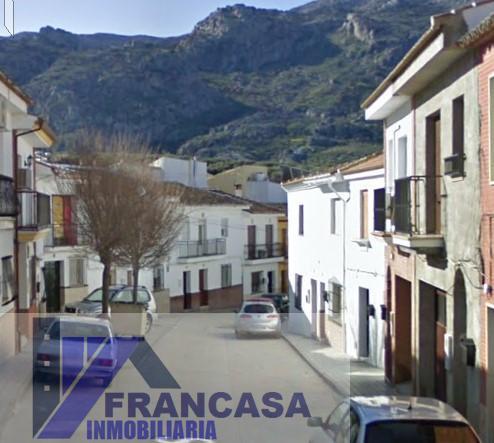For sale of flat in Villanueva del Rosario