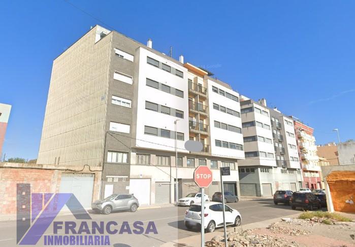 For sale of flat in Almazora