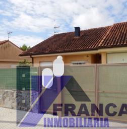For sale of house in Novés