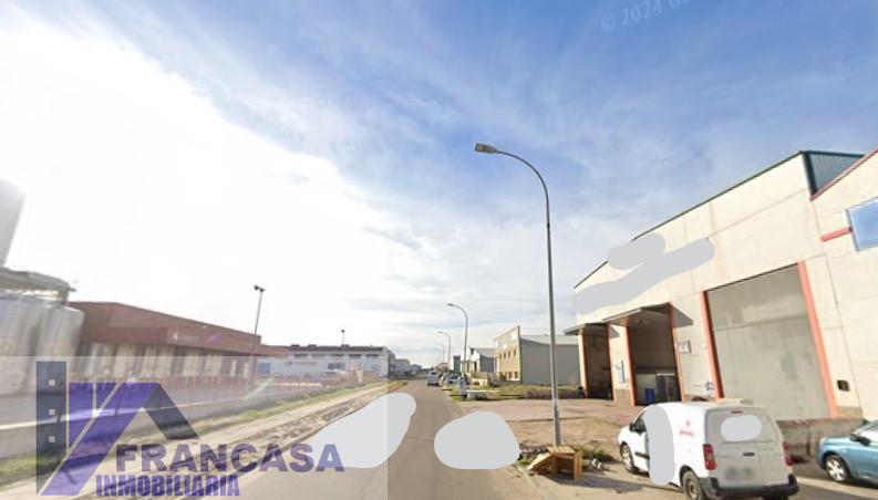 For sale of industrial plant/warehouse in Talavera de la Reina