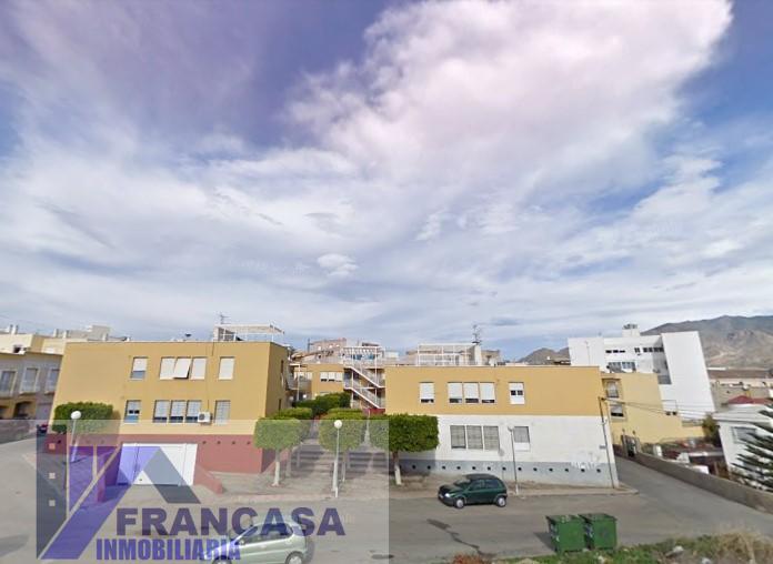 For sale of flat in Benahadux