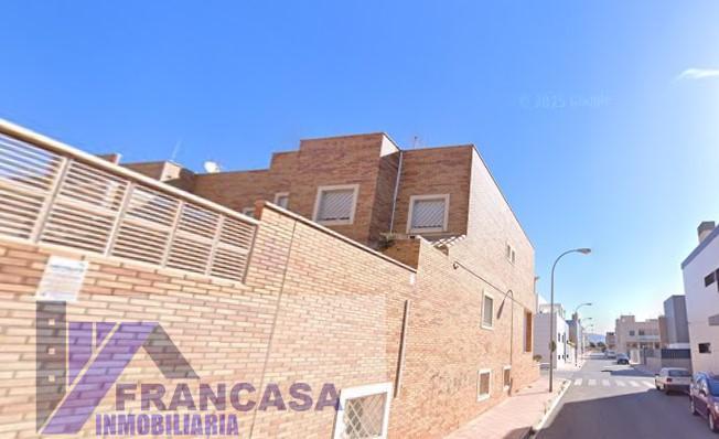 For sale of house in Almería