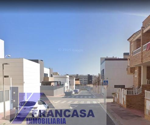 For sale of house in Almería