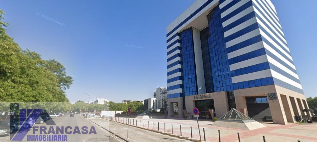 For sale of office in Sevilla