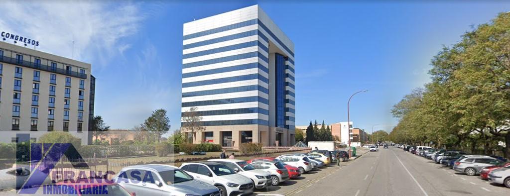 For sale of office in Sevilla