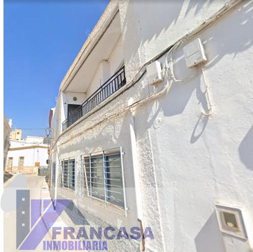 Venta de piso en Dalías