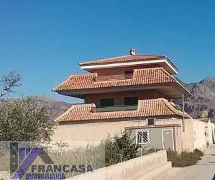 For sale of chalet in Orihuela