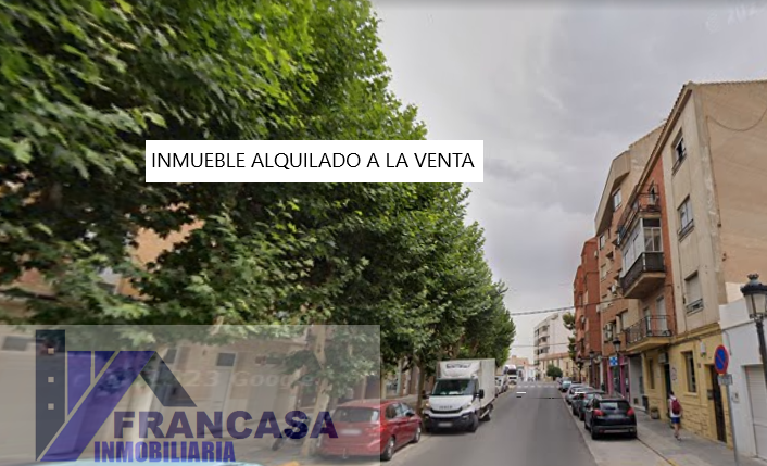 For sale of flat in Almansa