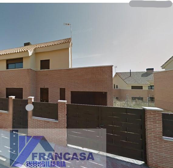 For sale of house in Noez
