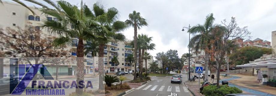 For sale of commercial in Estepona