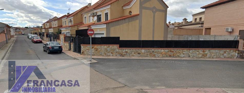 For sale of house in Albarreal de Tajo
