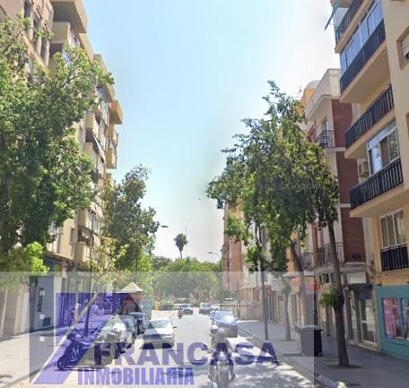 For sale of commercial in Málaga