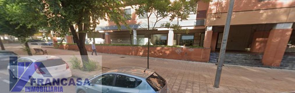 For sale of commercial in Cáceres