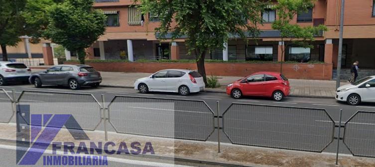 For sale of commercial in Cáceres