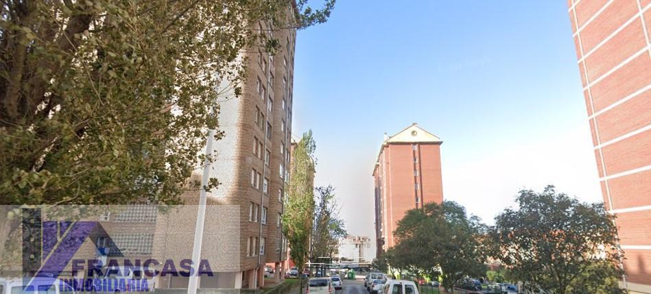 For sale of flat in Santander