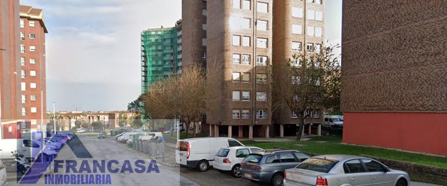 For sale of flat in Santander