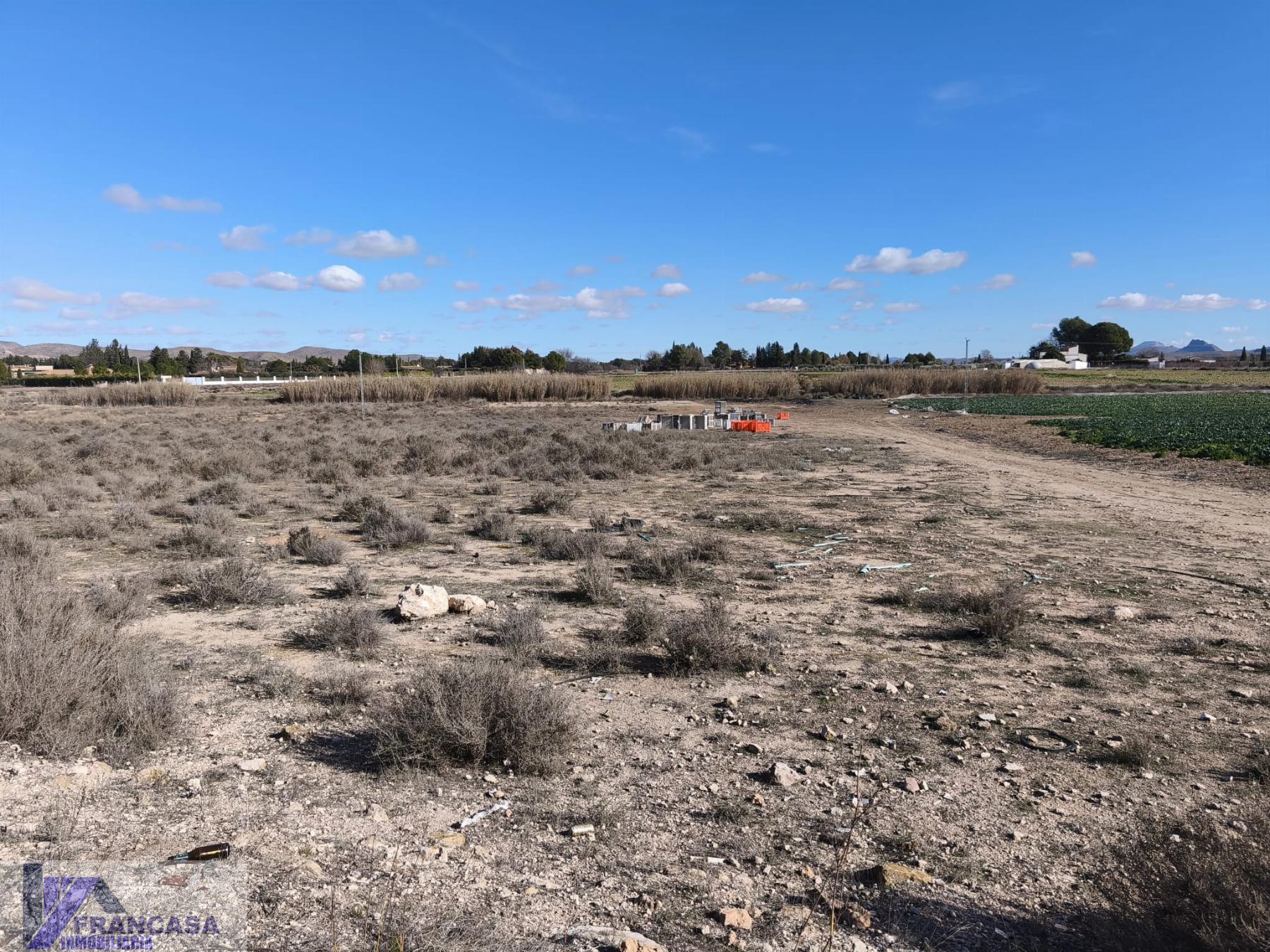 Venta de finca rústica en Hellín