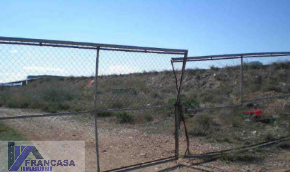 For sale of land in Cieza