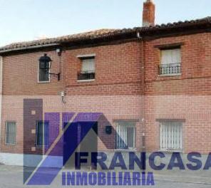 Venta de casa en Villarramiel
