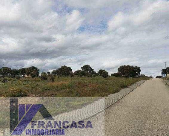 Venta de terreno en Valverdón