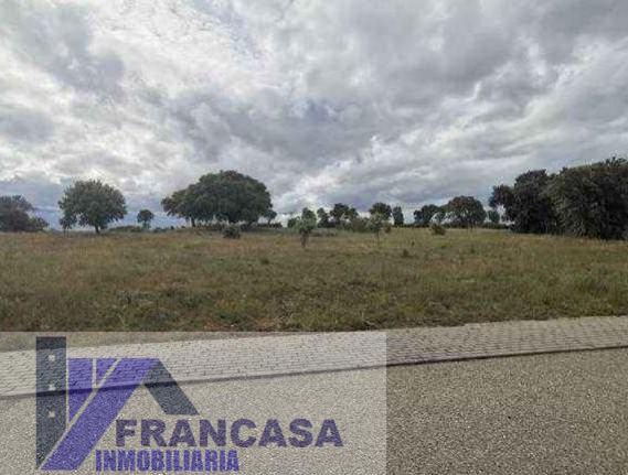 Venta de terreno en Valverdón