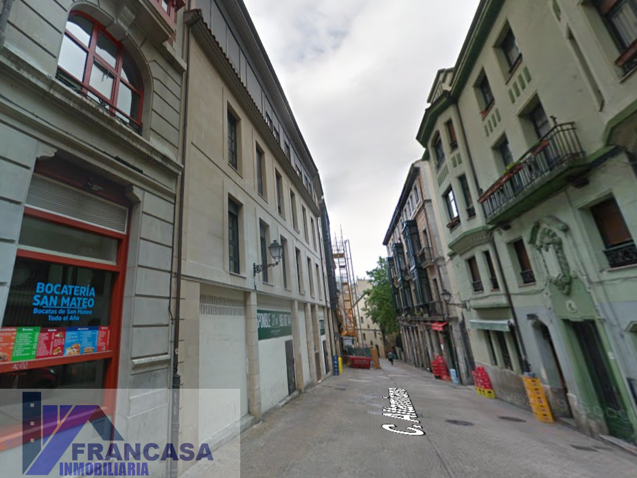 Venta de piso en Oviedo