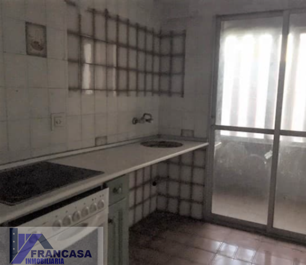 For sale of duplex in Tobarra