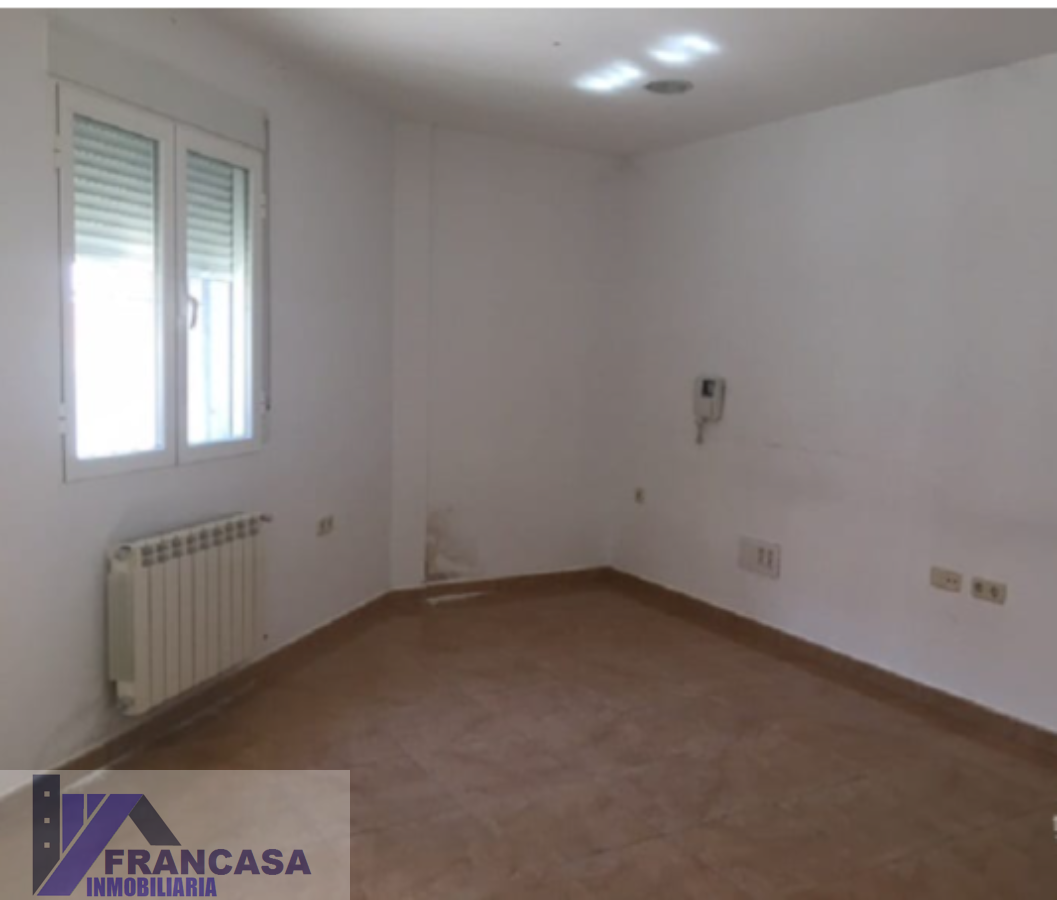 For sale of flat in Tobarra