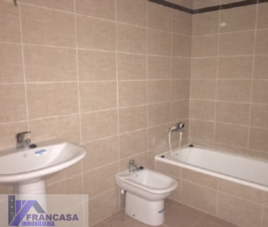 For sale of flat in Tobarra